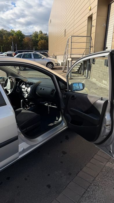 Продам авто Honda Jazz 2007