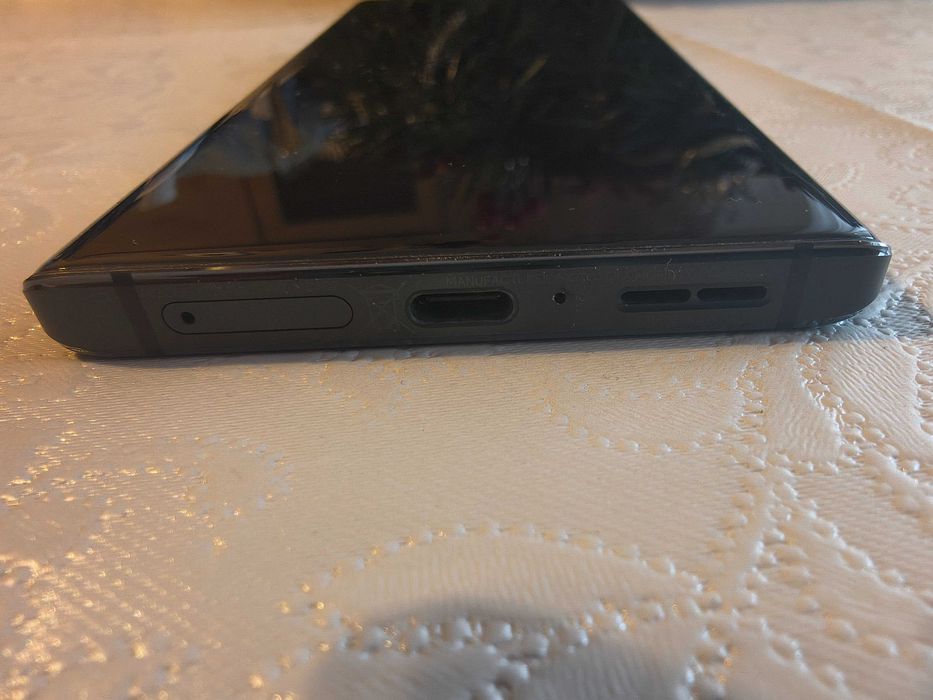 Motorola edge 30 ultra 12/256gb