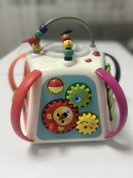 Музичний ігровий центр