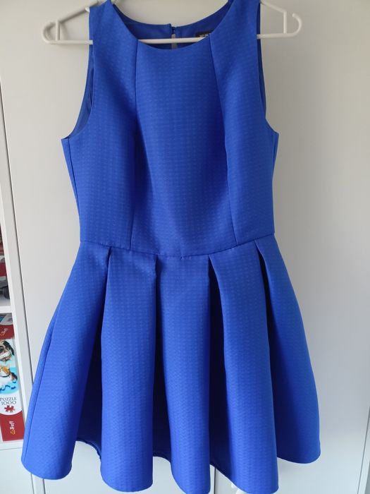 Sprzedam super sukienke.