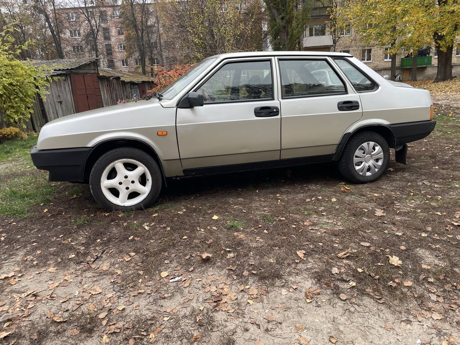 Продам ваз 21099