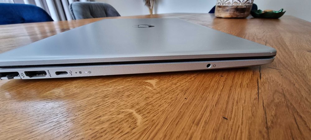 Laptop HP 15S,AMD RYZEN 3, 8GB RAM, 256SSD+ 1THDD