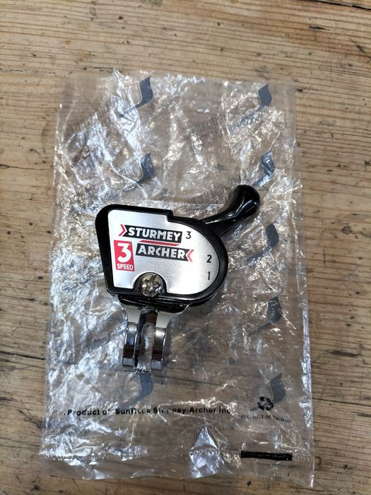 Manipulo de três velocidades Sturmey Archer