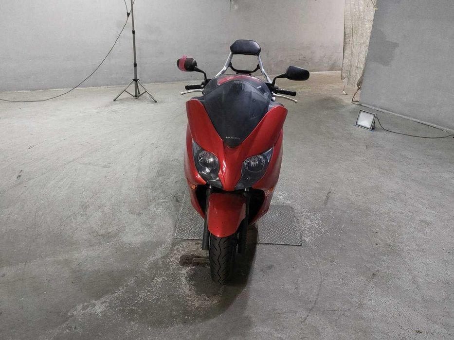 Максі скутер з Японії Honda Forza 250 Z MF10 в АртМото Київ правий