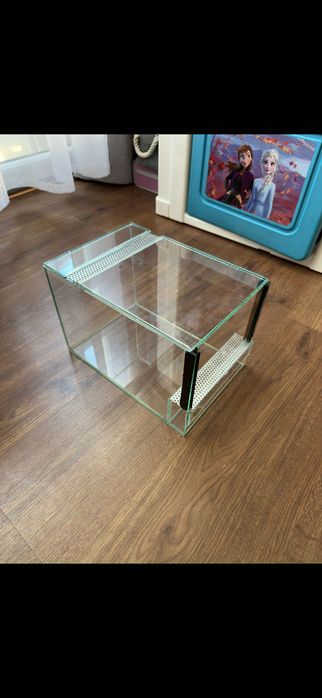 Terrarium szklane 20x30x20 duza ilosc, uzywane stand bardzo dobry
