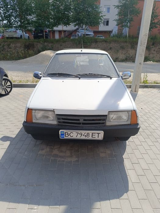Продам дев'яку газ бензин
