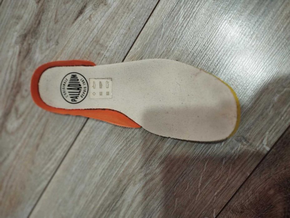 Palladium Mono Chrome size 40