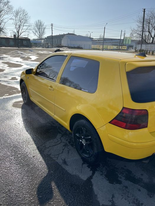 Volkswagen Golf IV