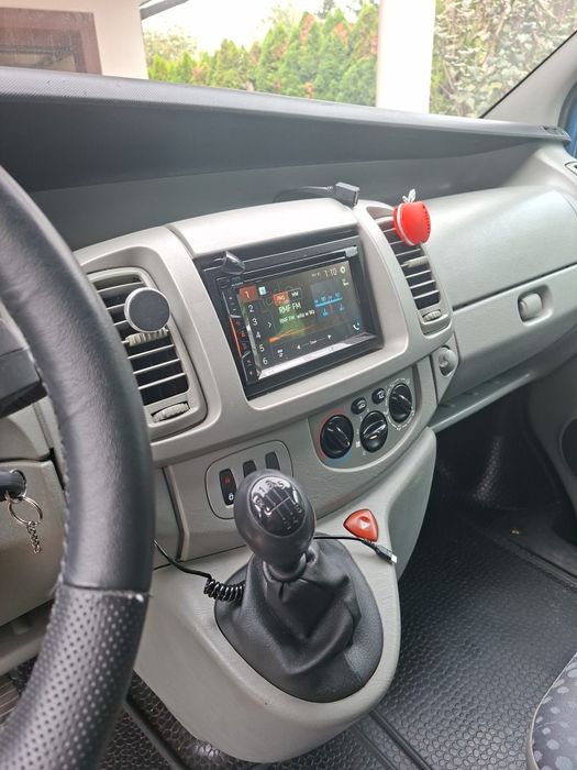 Renault Trafic 9 osob
