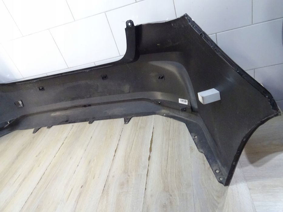 zderzak tył toyota corolla e21 sedan 52159-02e60 llu