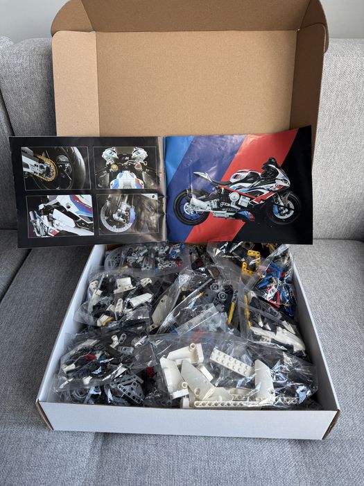 Конструктор Technic BMW M 1000 RR 42130 Новий Мотоцикл Новый Lego Лего
