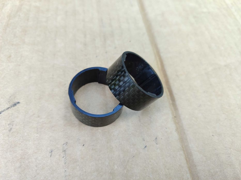 Podkładki Dystansowe 15mm Carbon