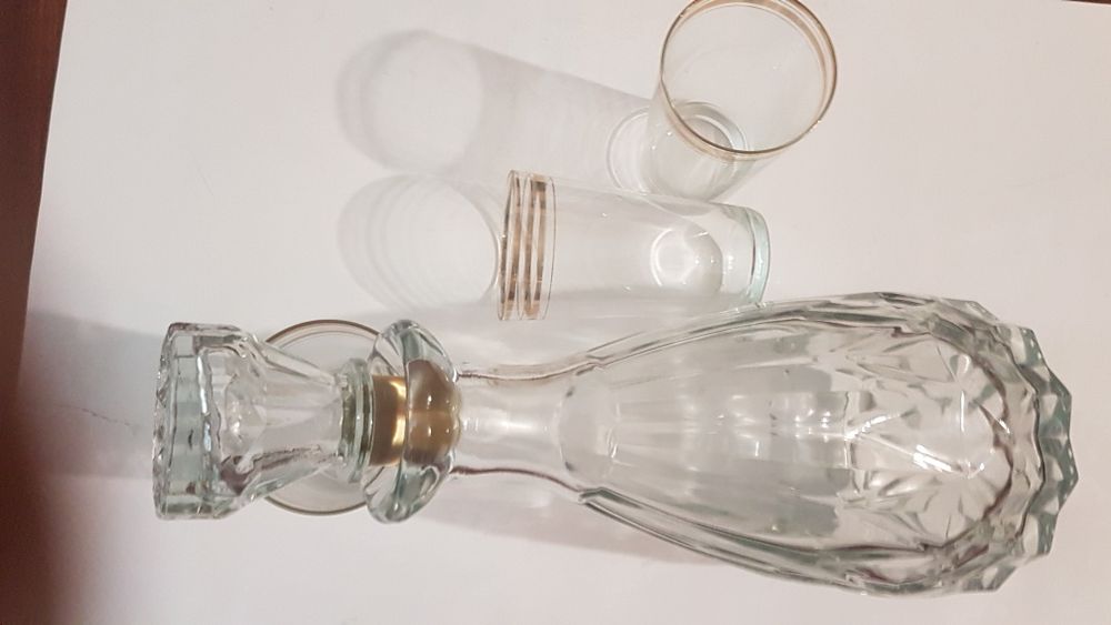 Набор: графин + 3 стаканчика