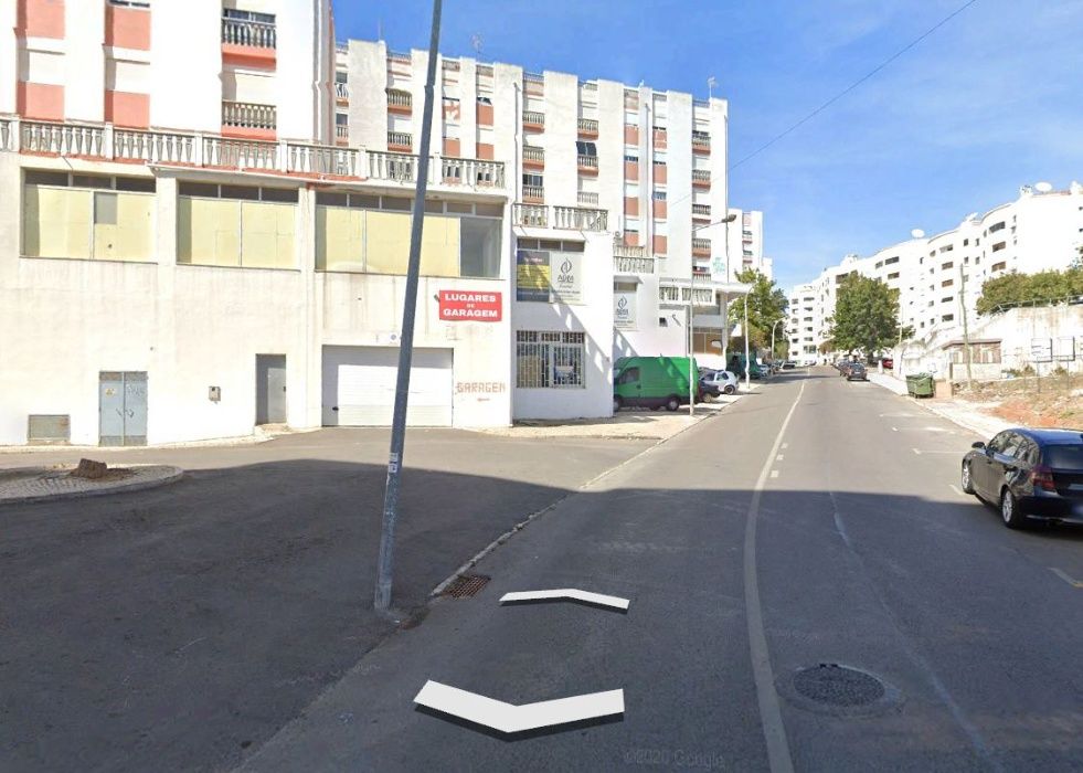 Estacionamento para mota ou carro, em Setúbal