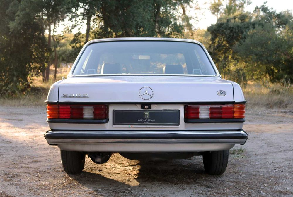 Mercedes-Benz 300D W123 - Caixa aut. foto 4