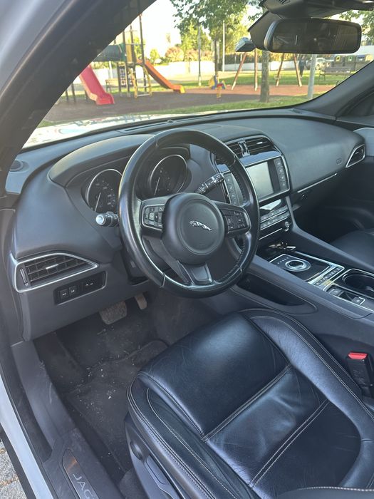 Vendo Jaguar F‑PACE em excelente estado geral