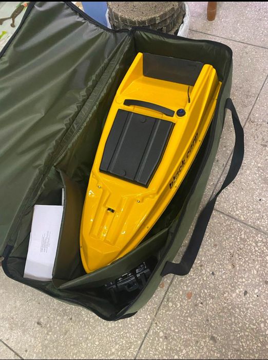 кораблик для риболовлі GPS. Навігація