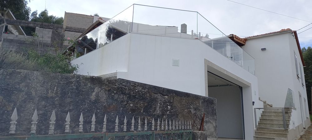 Alugo casa privada