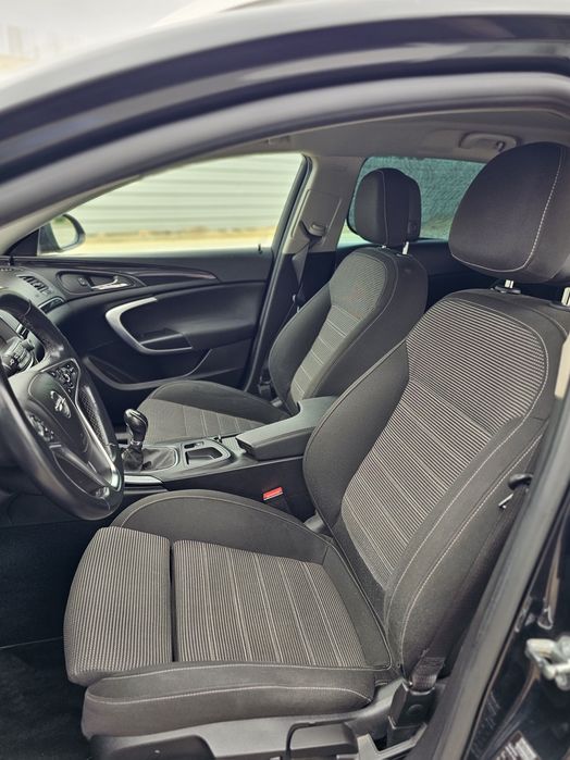 Opel Insignia Sports Tourer — fotografia 8