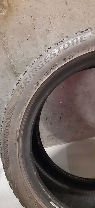 Opony zimowe Bridgestone 235/45/18 2 szt OKAZJA