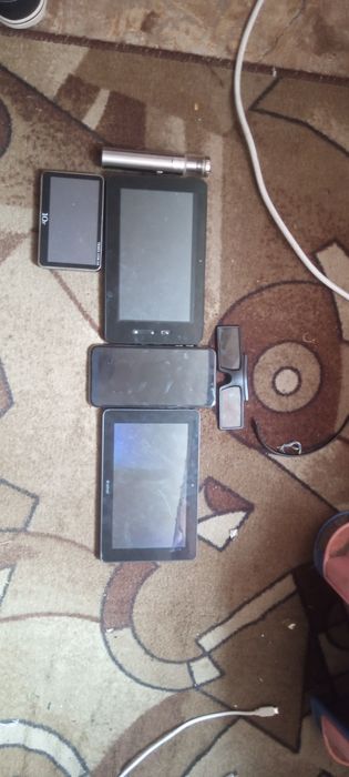 Продам 2 робочих планшета 1 клон iPhone 11 pro max 3d очки от Samsung