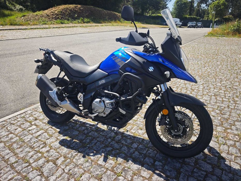 Suzuki V-Strom 650 XT (2020) – Banco baixo de origem