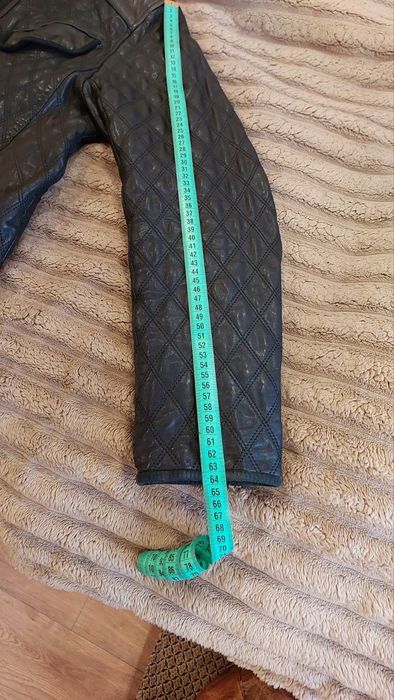 Продам куртку кожаную