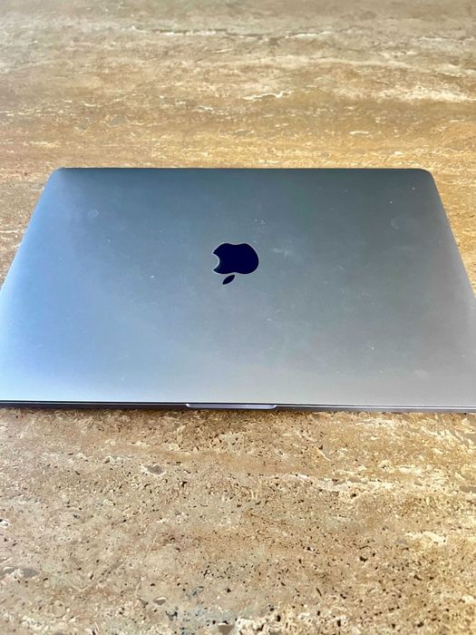 Macbook PRO 2019, i5
