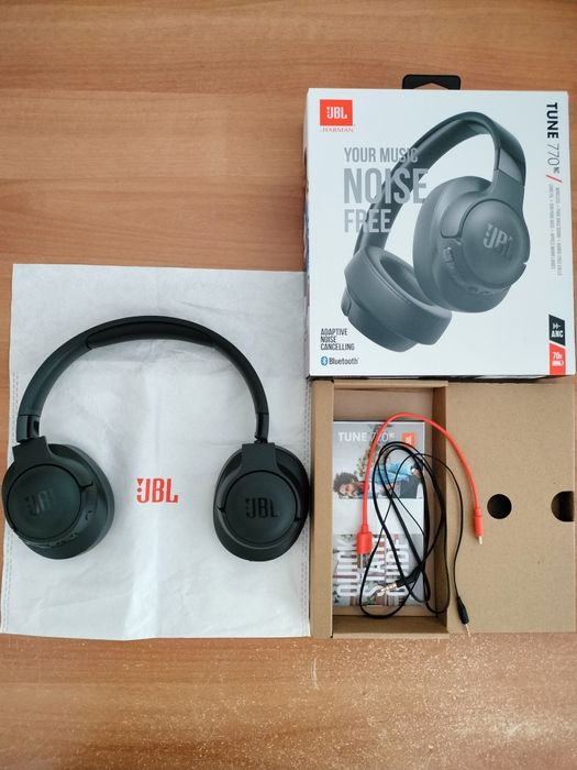 * JBL Tune 770NC ANC - Ótimo Som, Pequeno Detalhe na Fixação
 * Auscu