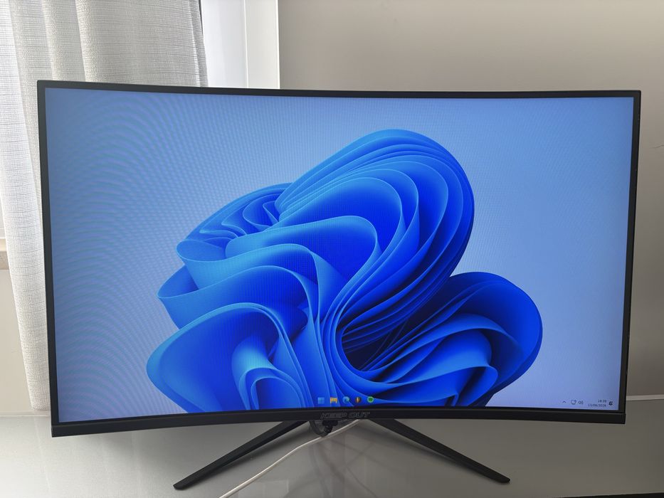 Monitor KeepOut 27P / 240Hz