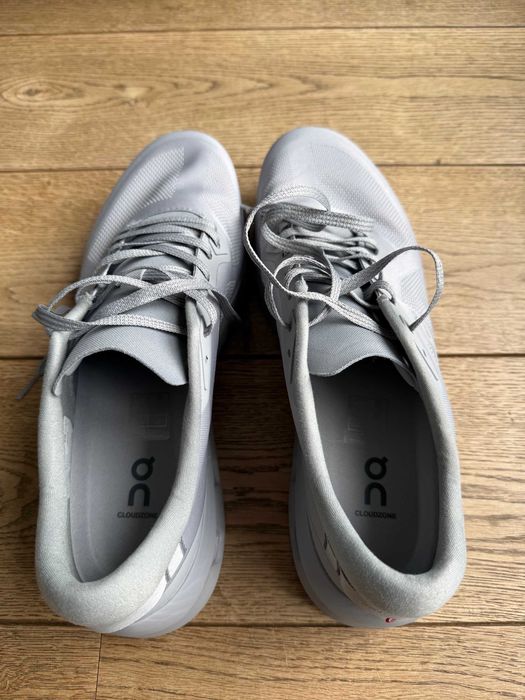 Buty On M Cloudzone  Alloy/ Rock r45