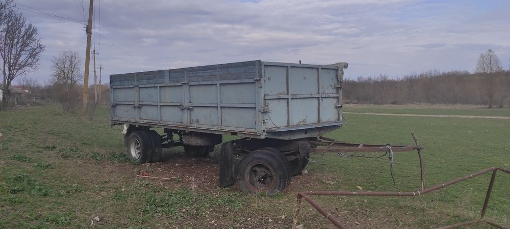 Продам прицеп бортовий