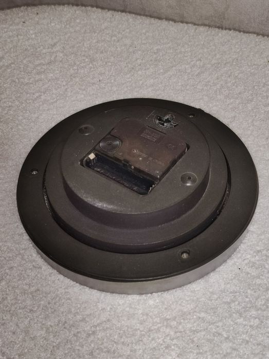 Годинник навісний