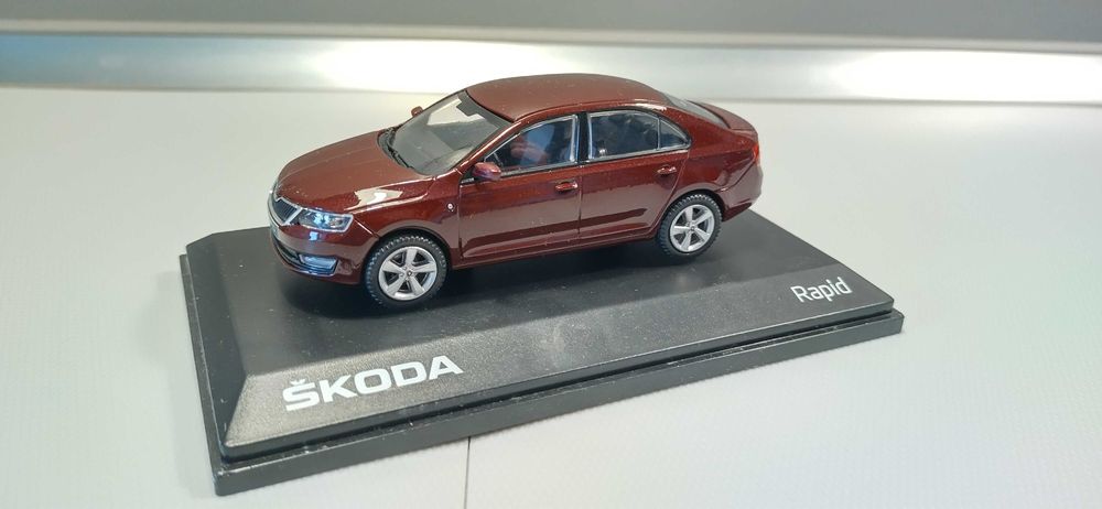 Skoda Rapid 12-19 1:43 Abrex