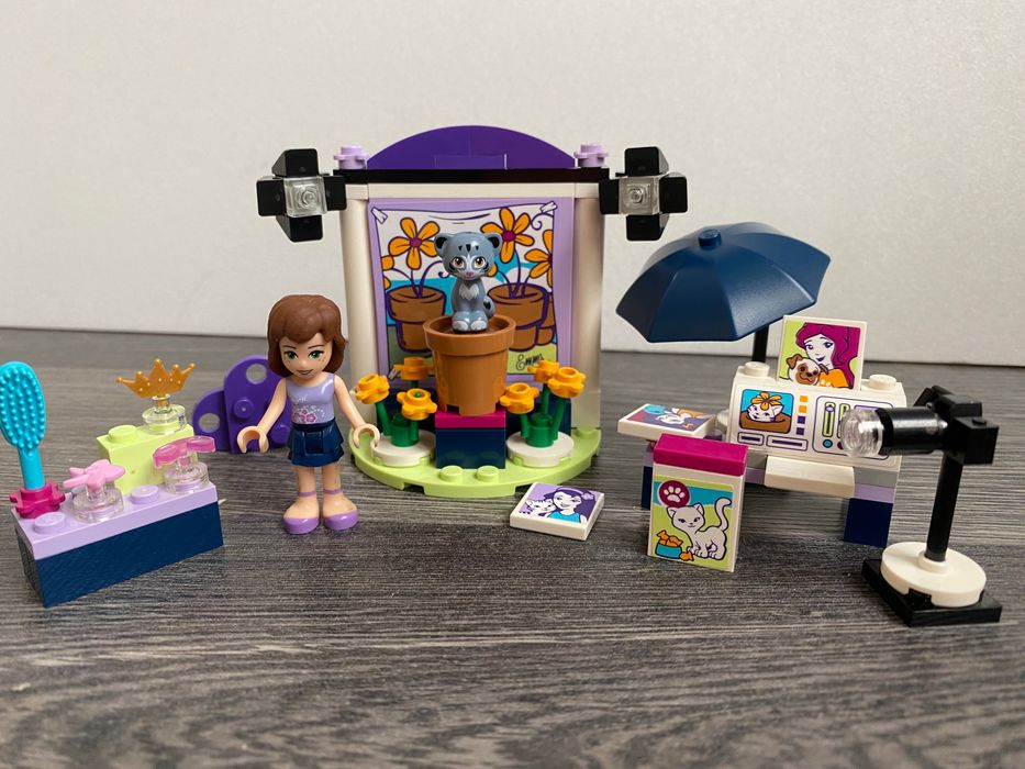 LEGO Friends 41305  Pracownia fotograficzna Emmy