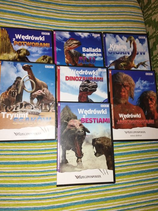 Filmy na płytach DVD, Pierwsi mieszkańcy ziemi. Dinozaury