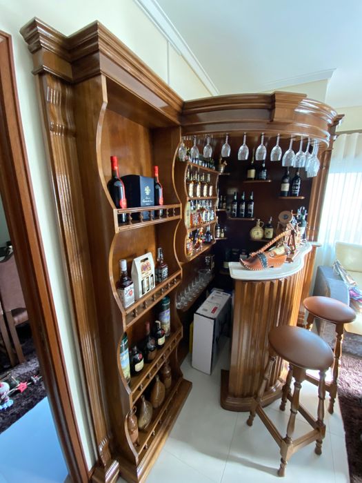 Bar de canto como novo