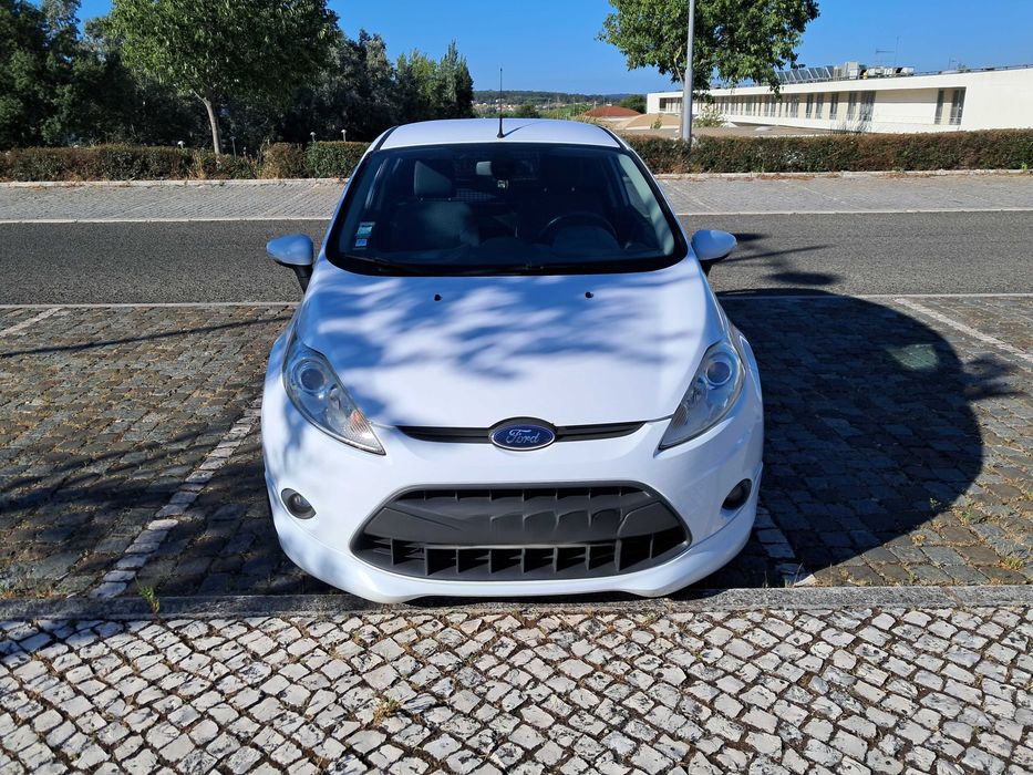 Ford Fiesta Comercial 1.6 TDCi Sport 95cv (2011) | 129k km | Selo Antigo (35€)