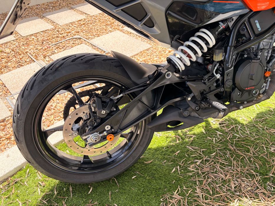 KTM Duke 125, Laranja, 2024
