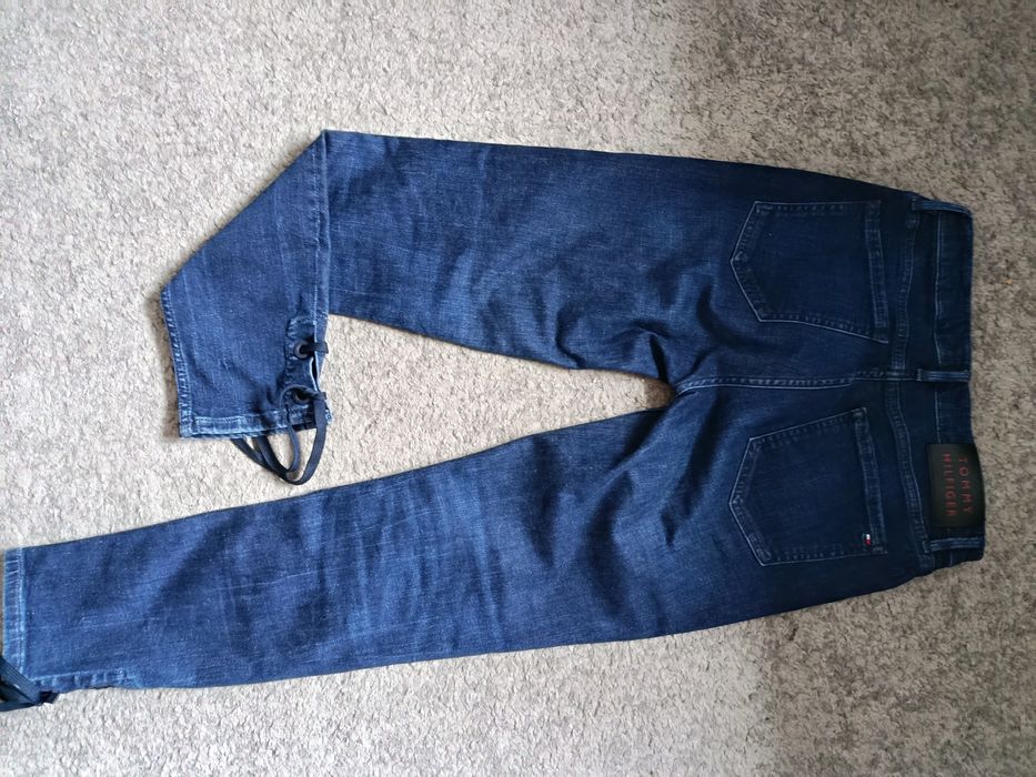 Spodnie jeans Tommy Hilfiger