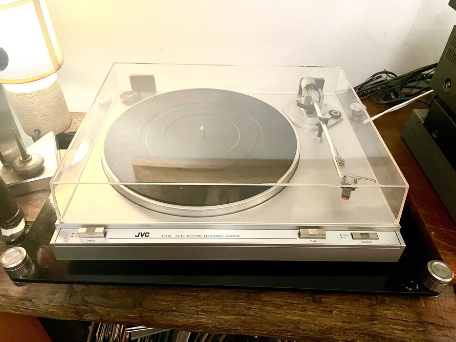 Gramofon JVC L-A21   Japan  paskowy napęd pół automat po serwisie