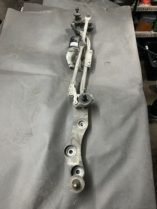 Mechanizm wycieraczek silniczek BMW e60/e61 LIFT