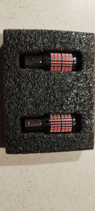 Żarówki LED czerwone