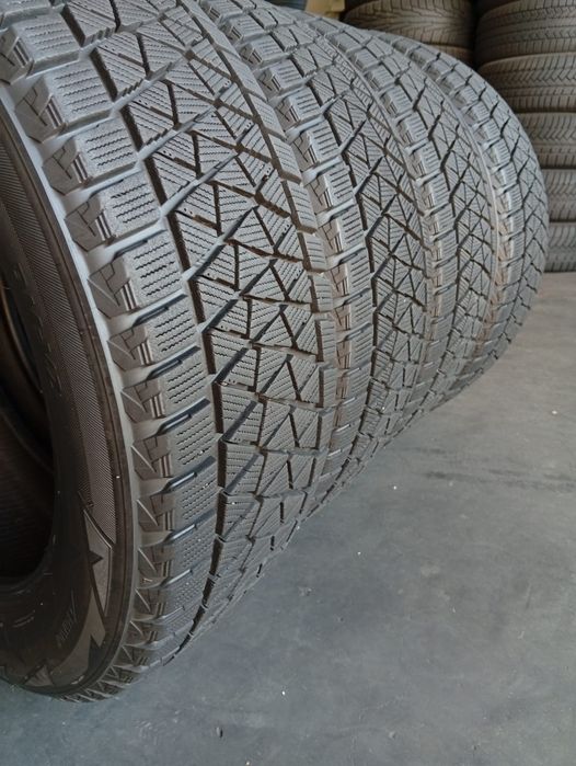 Bridgestone Blizzak DM-V2 R18 225/60 100S зимові шини 24рік комплект Японія виробник 8мм
