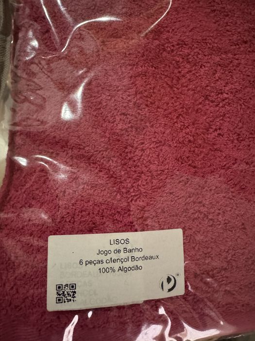 Vendo jogo de Banho da PIU BELLE 100% algodao completamente novo.