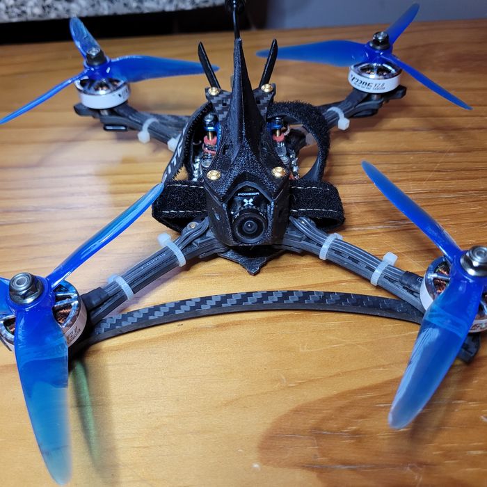 Dron FPV 5 cali Custom | VTX 1W | TBS Crossfire | 2x LiPo 4S