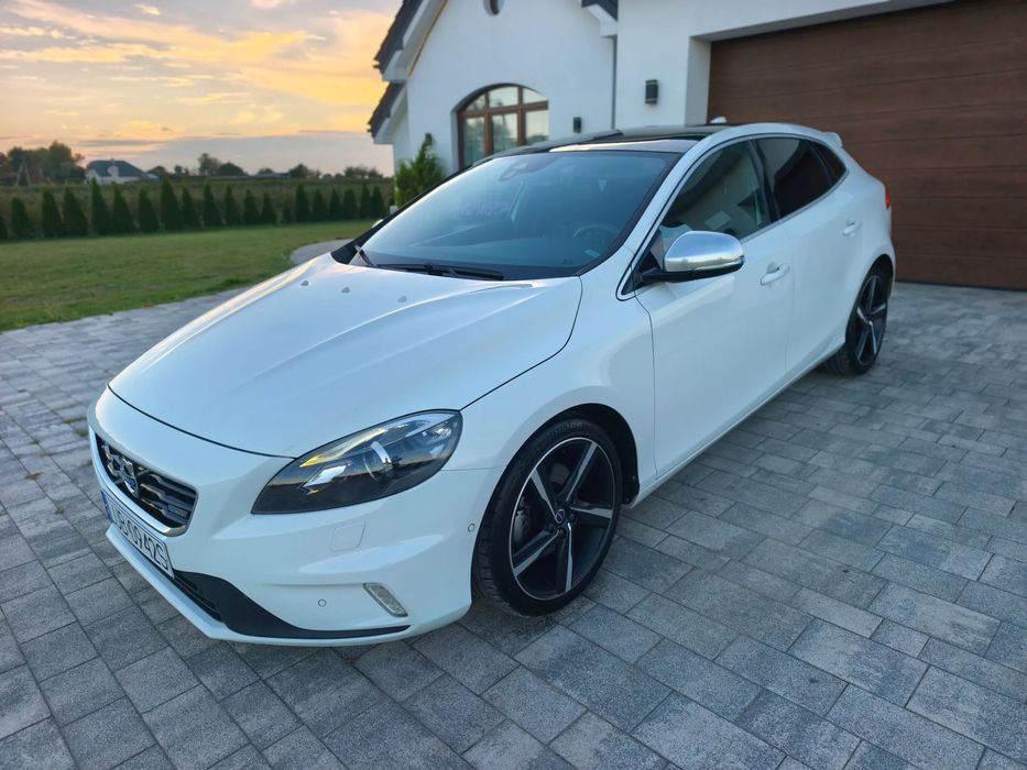 Volvo V40