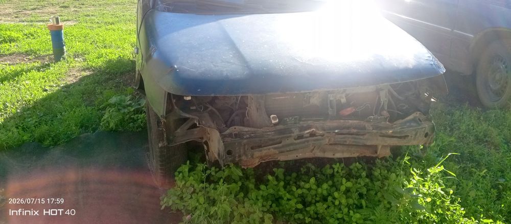 Авто після ДТП потребує ремонту кузова та заміни радіатора (відломаний патрубок), а так авто в робочому стані