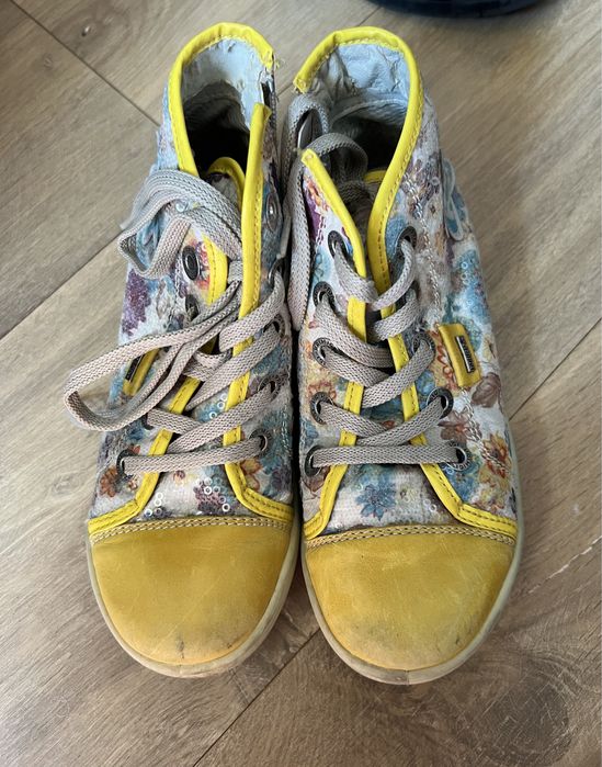 Buty firmy primigi cekiny 30