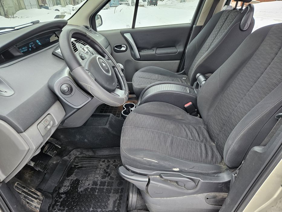 Renault Scenik 2006 рік  1.9 дизель  для військових